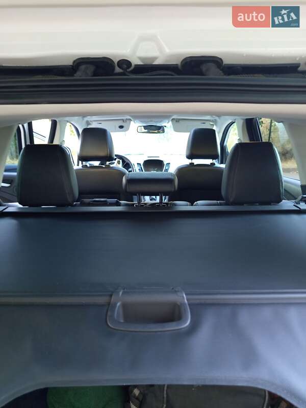 Позашляховик / Кросовер Ford Escape 2015 в Одесі фото 12 Позашляховик / Кросовер Ford Escape 2015 в Одесі