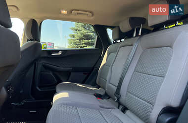 Внедорожник / Кроссовер Ford Escape 2020 в 