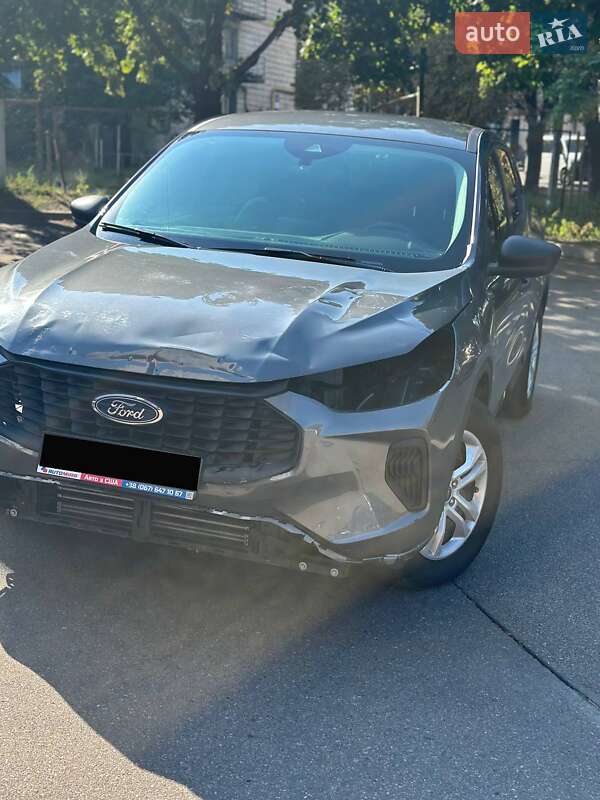 Внедорожник / Кроссовер Ford Escape 2023 в Киеве