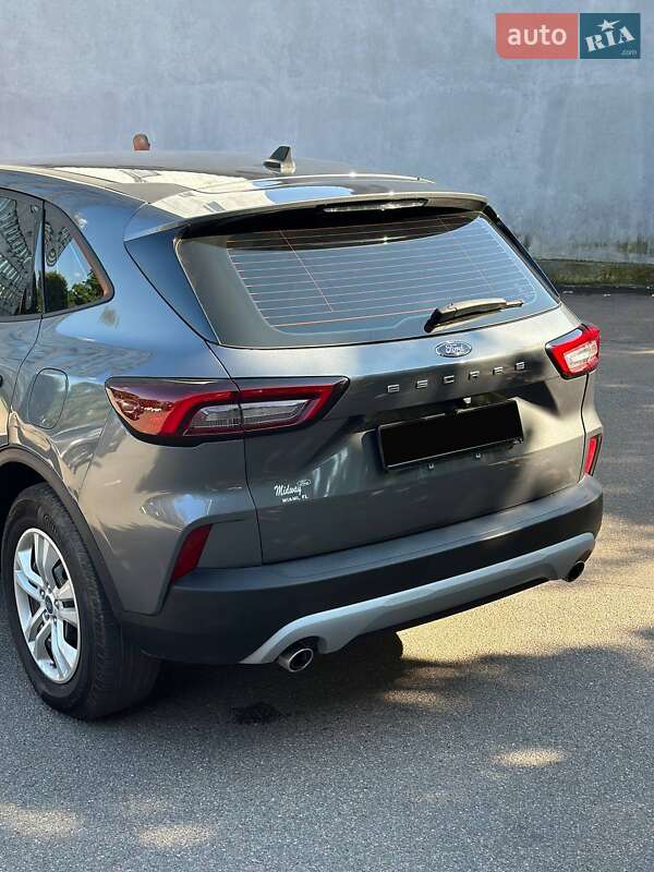 Внедорожник / Кроссовер Ford Escape 2023 в Киеве