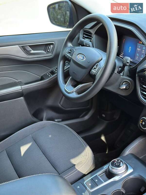 Внедорожник / Кроссовер Ford Escape 2023 в Киеве