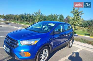 Внедорожник / Кроссовер Ford Escape 2017 в 