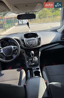 Внедорожник / Кроссовер Ford Escape 2013 в 