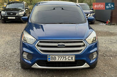 Внедорожник / Кроссовер Ford Escape 2017 в 