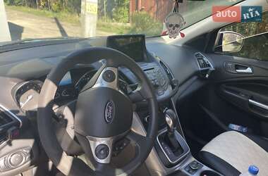 Внедорожник / Кроссовер Ford Escape 2013 в 