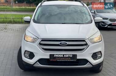 Внедорожник / Кроссовер Ford Escape 2018 в 
