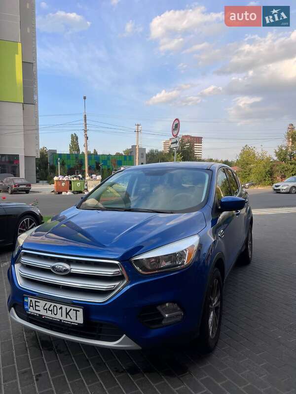 Позашляховик / Кросовер Ford Escape 2017 в Дніпрі