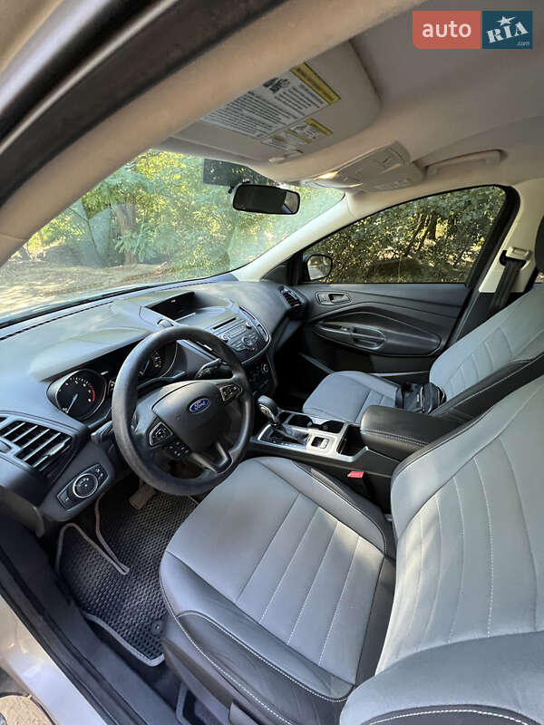 Внедорожник / Кроссовер Ford Escape 2016 в Днепре фото 9 Внедорожник / Кроссовер Ford Escape 2016 в Днепре
