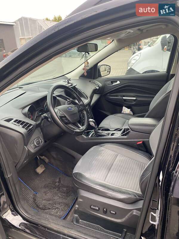 Внедорожник / Кроссовер Ford Escape 2019 в Виннице