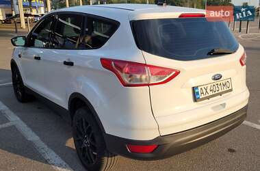 Внедорожник / Кроссовер Ford Escape 2013 в 