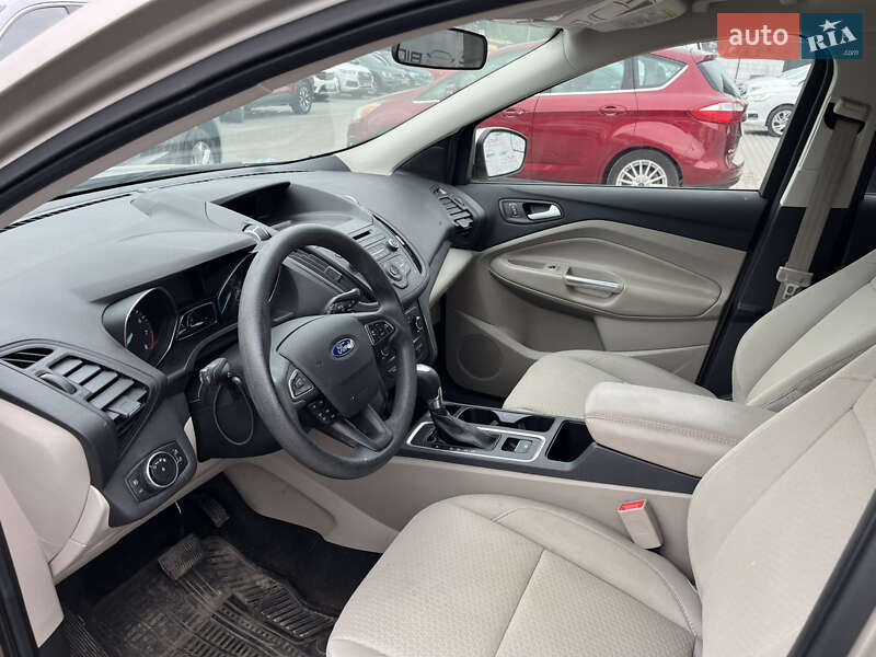 Внедорожник / Кроссовер Ford Escape 2017 в Львове