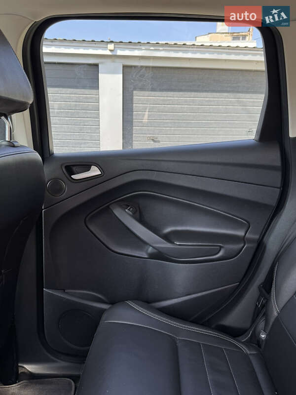 Внедорожник / Кроссовер Ford Escape 2013 в Тернополе