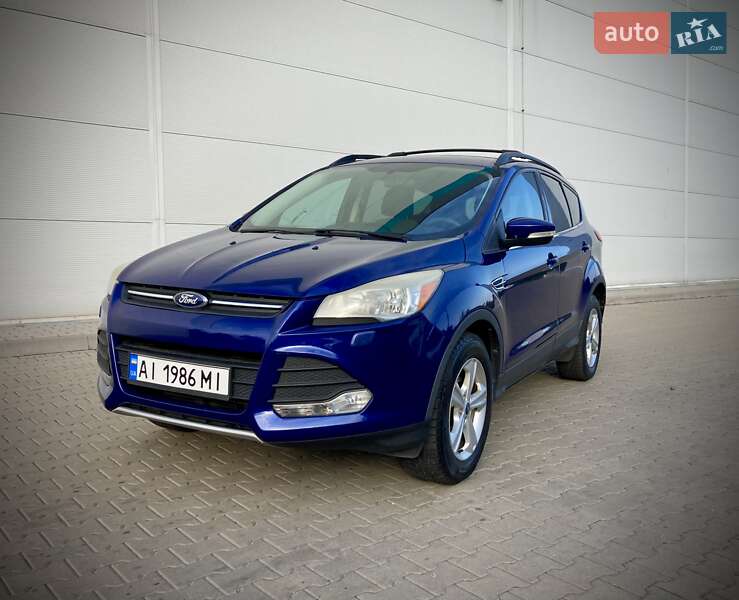 Внедорожник / Кроссовер Ford Escape 2012 в 