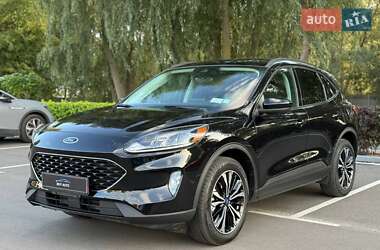 Внедорожник / Кроссовер Ford Escape 2022 в 