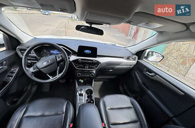 Внедорожник / Кроссовер Ford Escape 2021 в Кривом Роге