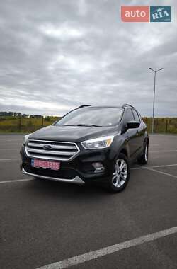 Позашляховик / Кросовер Ford Escape 2018 в Рівному