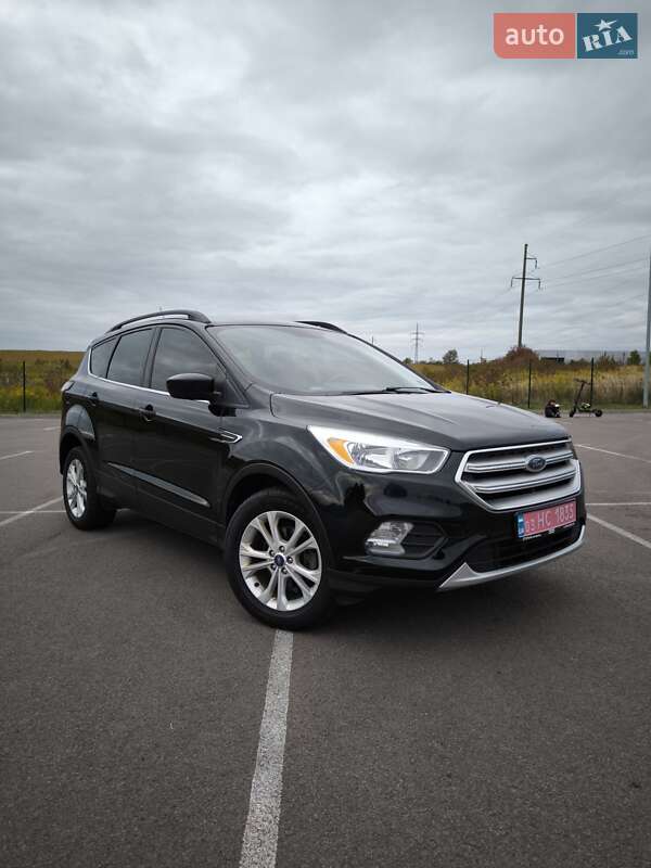 Внедорожник / Кроссовер Ford Escape 2018 в Ровно