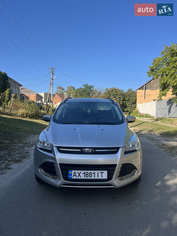 Внедорожник / Кроссовер Ford Escape 2016 в Богодухове