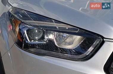 Внедорожник / Кроссовер Ford Escape 2019 в 