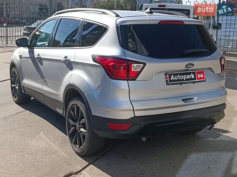 Внедорожник / Кроссовер Ford Escape 2019 в Харькове