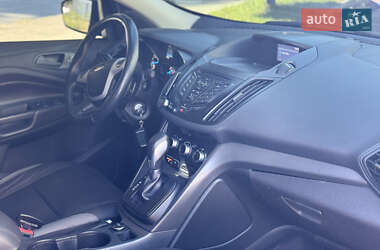 Внедорожник / Кроссовер Ford Escape 2015 в 