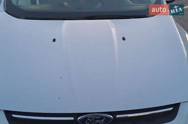 Внедорожник / Кроссовер Ford Escape 2012 в 