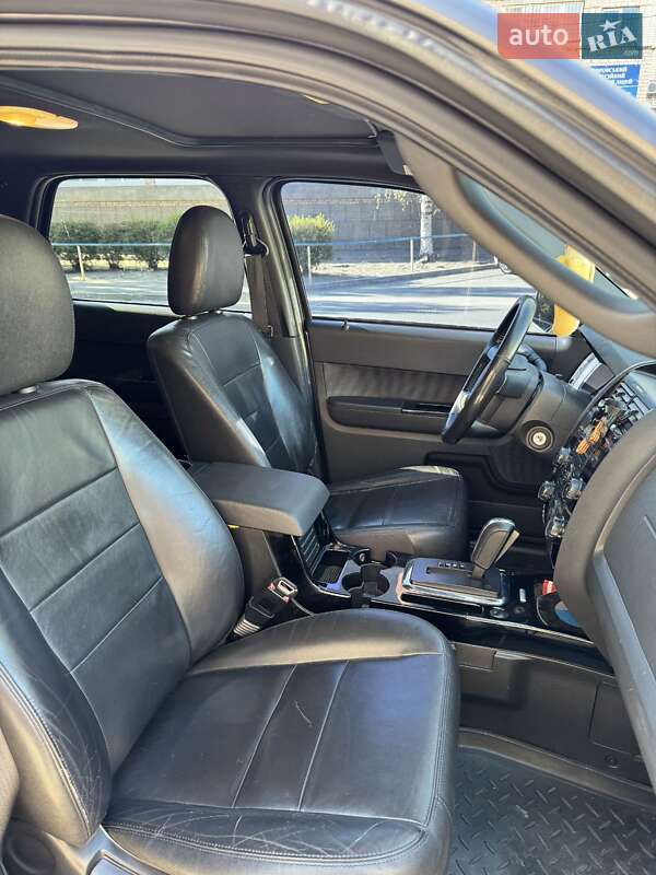 Внедорожник / Кроссовер Ford Escape 2011 в Днепре