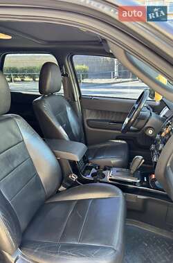 Внедорожник / Кроссовер Ford Escape 2011 в 