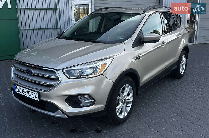 Внедорожник / Кроссовер Ford Escape 2018 в Тернополе