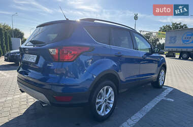 Внедорожник / Кроссовер Ford Escape 2019 в 