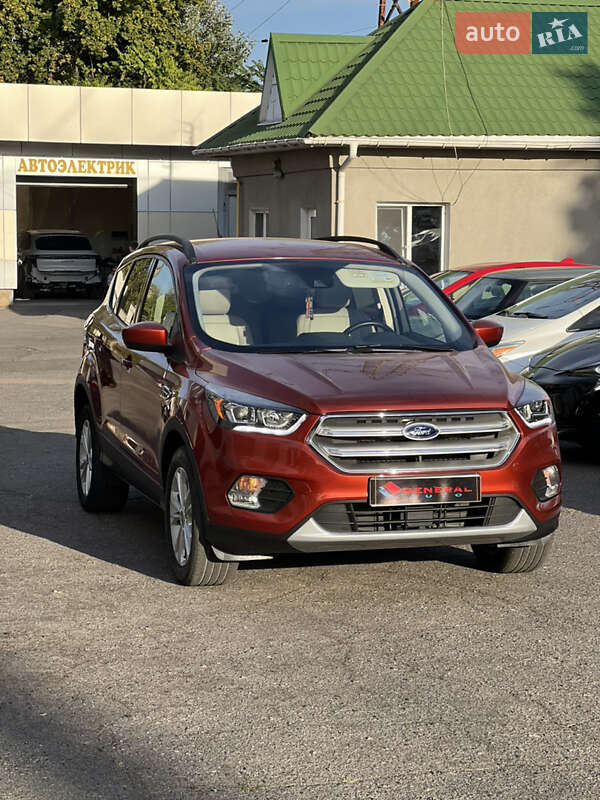 Внедорожник / Кроссовер Ford Escape 2018 в Одессе