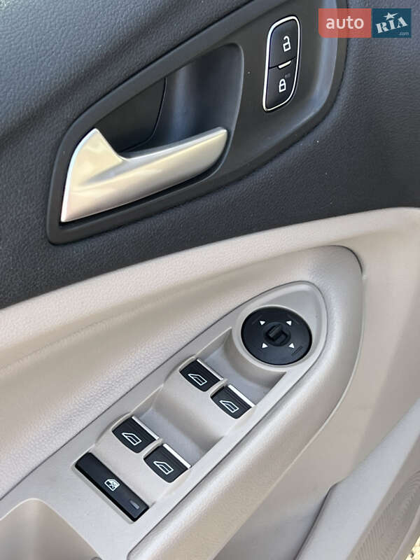 Внедорожник / Кроссовер Ford Escape 2018 в Одессе