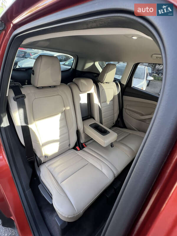 Внедорожник / Кроссовер Ford Escape 2018 в Одессе