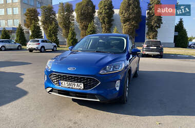 Внедорожник / Кроссовер Ford Escape 2021 в 