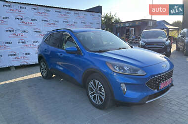Внедорожник / Кроссовер Ford Escape 2019 в 