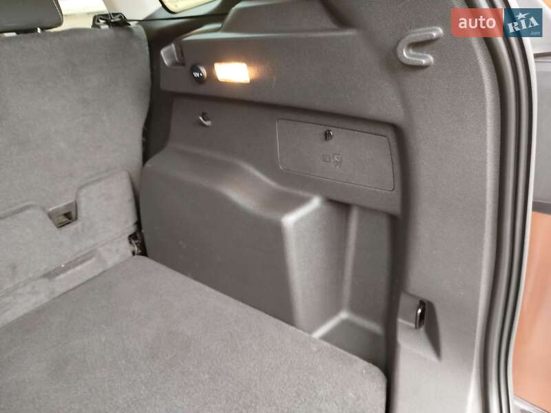 Внедорожник / Кроссовер Ford Escape 2017 в Ахтырке