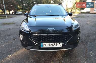 Позашляховик / Кросовер Ford Escape 2019 в 