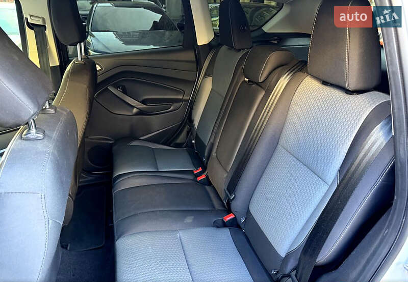 Внедорожник / Кроссовер Ford Escape 2018 в Киеве