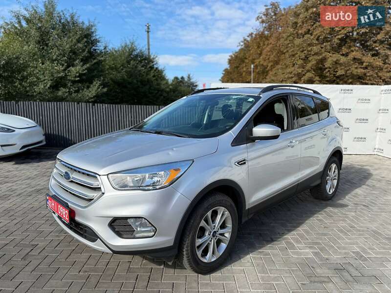 Внедорожник / Кроссовер Ford Escape 2018 в Луцке