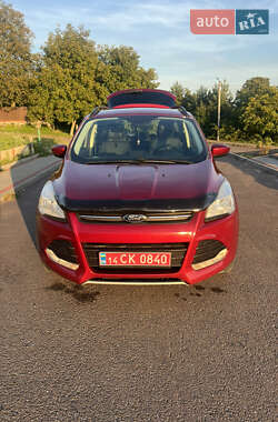 Позашляховик / Кросовер Ford Escape 2015 в Золочеві
