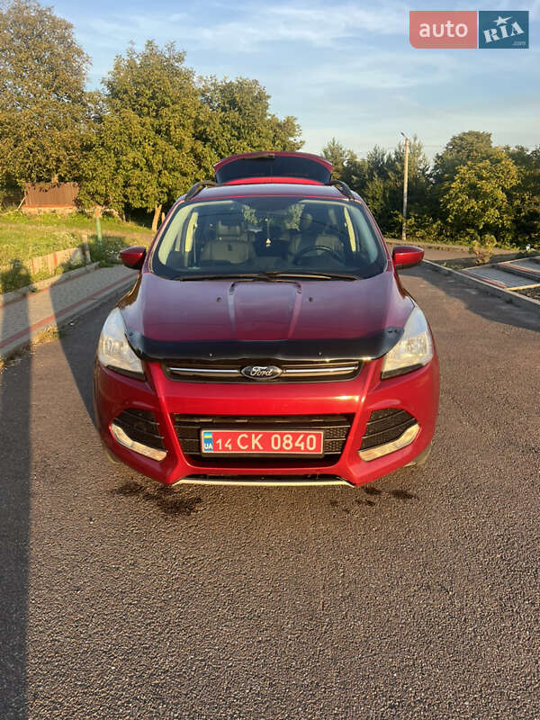 Внедорожник / Кроссовер Ford Escape 2015 в Золочеве
