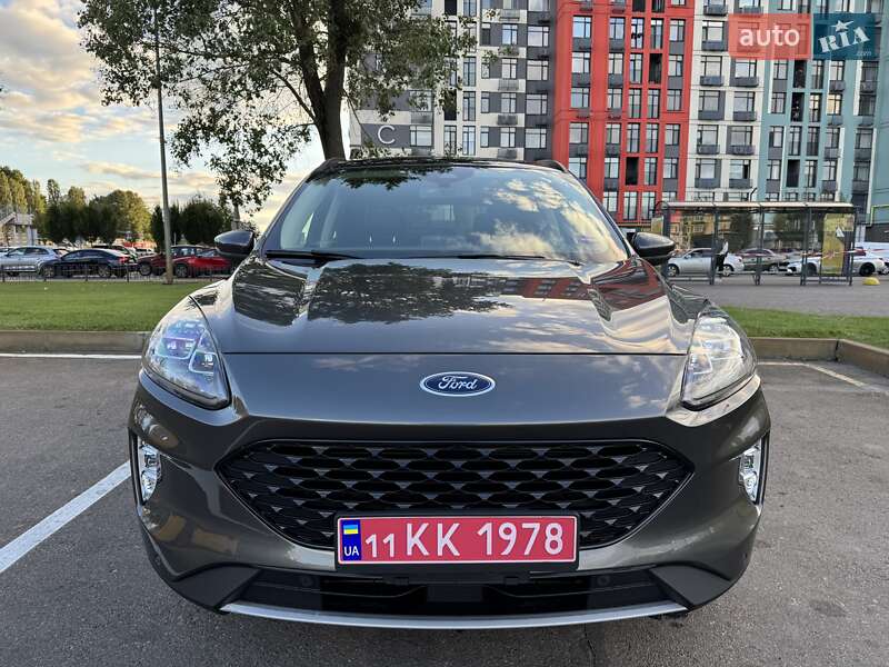 Внедорожник / Кроссовер Ford Escape 2020 в Киеве