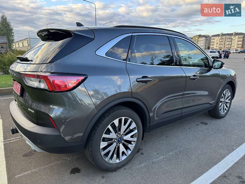 Внедорожник / Кроссовер Ford Escape 2020 в Киеве