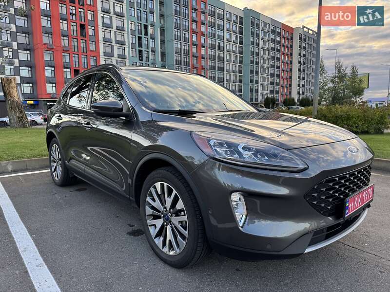 Внедорожник / Кроссовер Ford Escape 2020 в Киеве