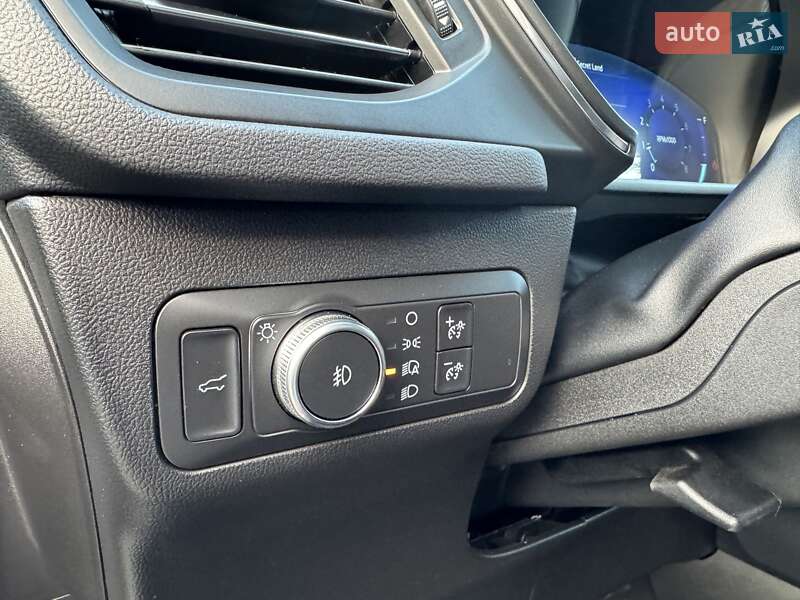 Внедорожник / Кроссовер Ford Escape 2020 в Киеве