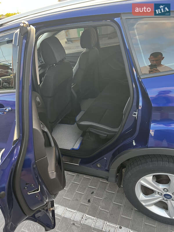 Внедорожник / Кроссовер Ford Escape 2014 в Черкассах
