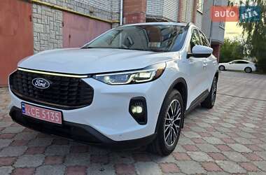 Внедорожник / Кроссовер Ford Escape 2023 в 