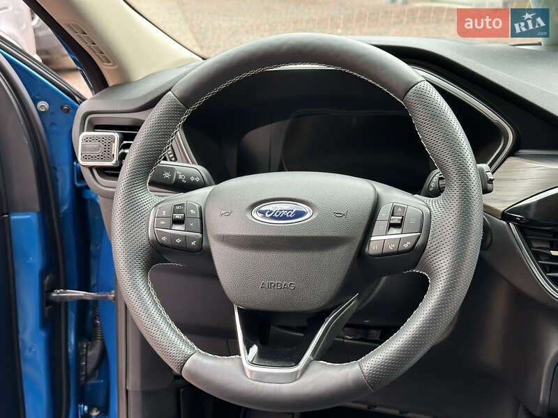 Внедорожник / Кроссовер Ford Escape 2020 в Ивано-Франковске
