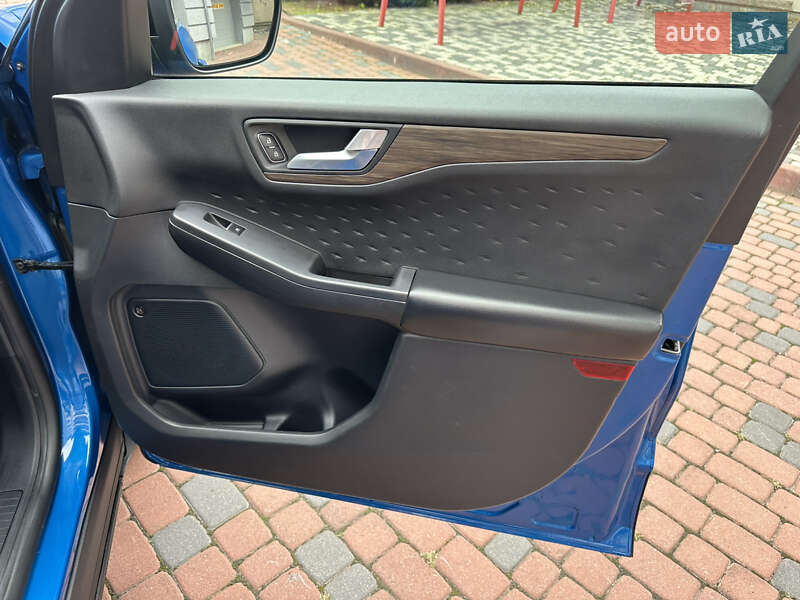 Внедорожник / Кроссовер Ford Escape 2020 в Ивано-Франковске