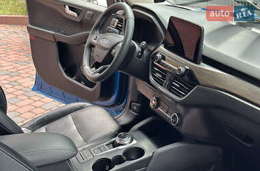 Внедорожник / Кроссовер Ford Escape 2020 в 